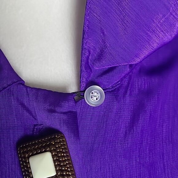 The 1 East Custom Collection Purple ButtondownBlouse, Big White Buttons, Size 14 - Picture 8 of 11